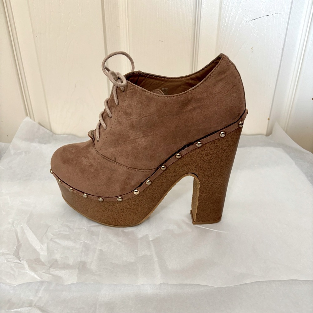 Charles Albert Collection Tan/Brown Suede Oxford Block Platform Wedge Heels Sz…